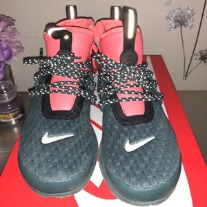 Nike Presto Mid Utility